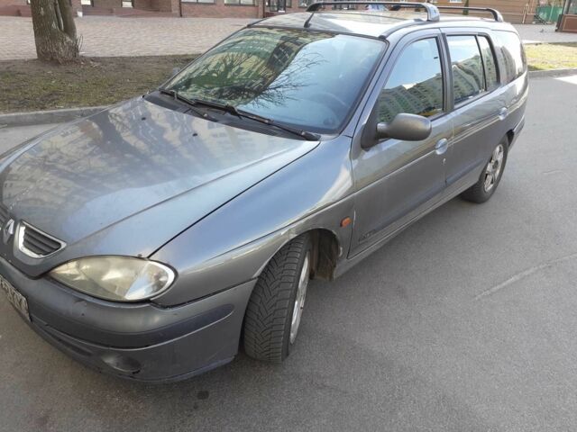 Серый Рено Меган, объемом двигателя 1.4 л и пробегом 400 тыс. км за 1800 $, фото 1 на Automoto.ua