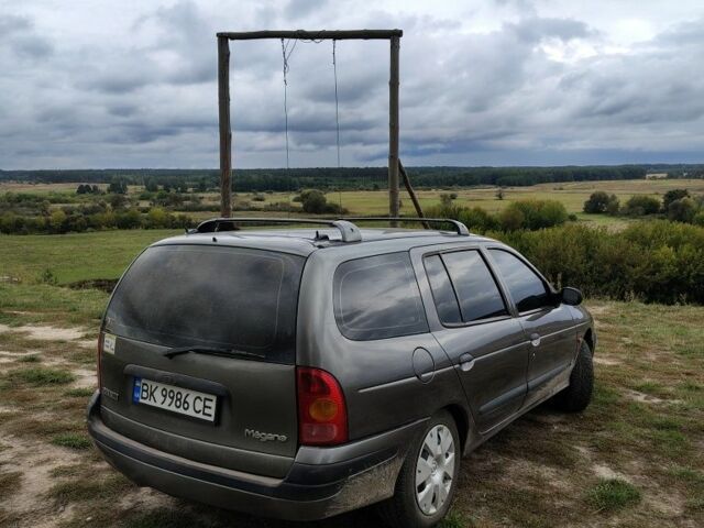 Сірий Рено Меган, об'ємом двигуна 1.6 л та пробігом 350 тис. км за 2500 $, фото 1 на Automoto.ua