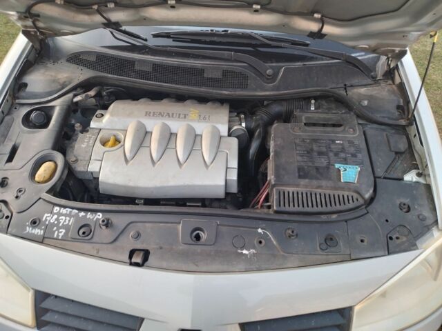 Серый Рено Меган, объемом двигателя 1.6 л и пробегом 235 тыс. км за 3844 $, фото 6 на Automoto.ua