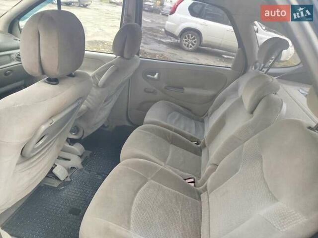 Сірий Рено Меган, об'ємом двигуна 1.9 л та пробігом 375 тис. км за 3800 $, фото 16 на Automoto.ua