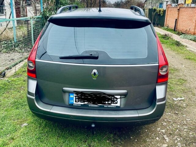 Серый Рено Меган, объемом двигателя 0 л и пробегом 200 тыс. км за 5200 $, фото 1 на Automoto.ua