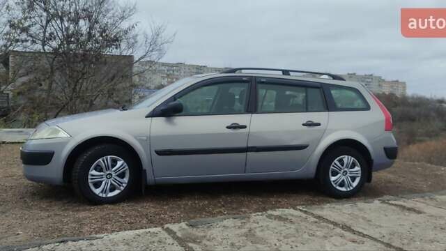Сірий Рено Меган, об'ємом двигуна 1.6 л та пробігом 230 тис. км за 4300 $, фото 2 на Automoto.ua