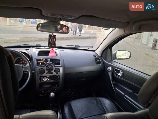 Серый Рено Меган, объемом двигателя 1.6 л и пробегом 293 тыс. км за 4300 $, фото 18 на Automoto.ua