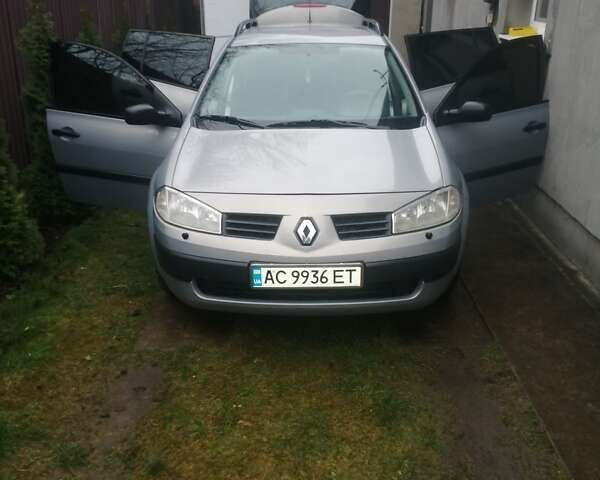 Серый Рено Меган, объемом двигателя 1.6 л и пробегом 211 тыс. км за 4400 $, фото 6 на Automoto.ua