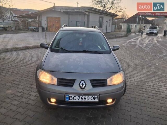 Серый Рено Меган, объемом двигателя 1.6 л и пробегом 293 тыс. км за 4300 $, фото 2 на Automoto.ua