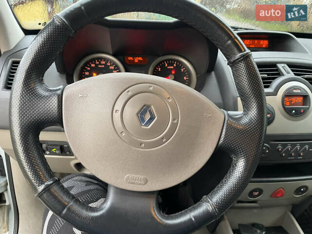 Сірий Рено Меган, об'ємом двигуна 1.6 л та пробігом 210 тис. км за 4555 $, фото 37 на Automoto.ua