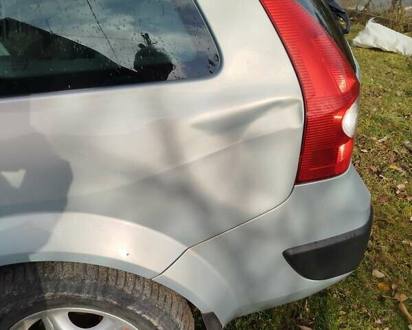 Серый Рено Меган, объемом двигателя 1.6 л и пробегом 200 тыс. км за 4200 $, фото 2 на Automoto.ua