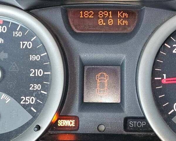 Сірий Рено Меган, об'ємом двигуна 1.6 л та пробігом 182 тис. км за 4400 $, фото 5 на Automoto.ua