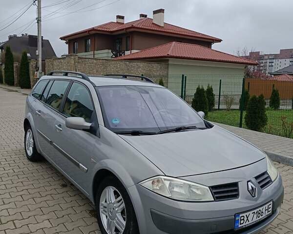 Серый Рено Меган, объемом двигателя 2 л и пробегом 267 тыс. км за 4750 $, фото 9 на Automoto.ua