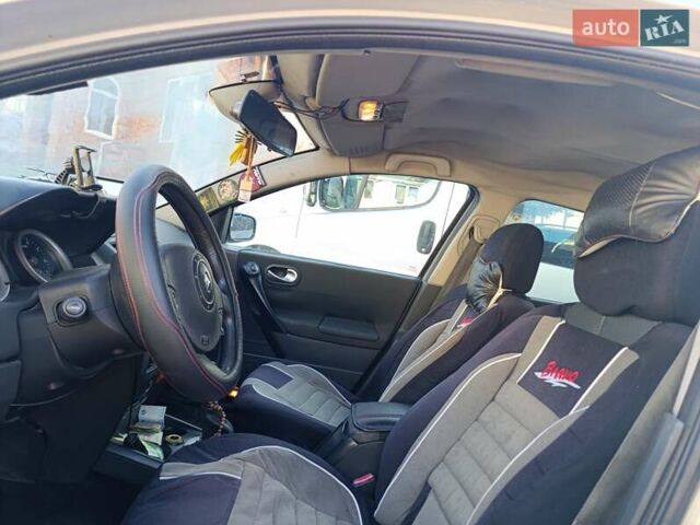 Сірий Рено Меган, об'ємом двигуна 1.87 л та пробігом 316 тис. км за 3500 $, фото 7 на Automoto.ua