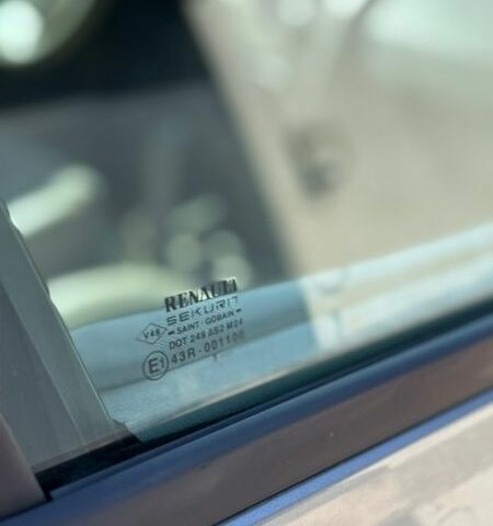 Сірий Рено Меган, об'ємом двигуна 1.6 л та пробігом 172 тис. км за 4499 $, фото 63 на Automoto.ua