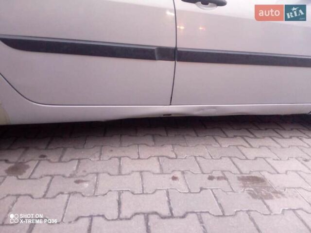 Серый Рено Меган, объемом двигателя 1.9 л и пробегом 310 тыс. км за 4300 $, фото 9 на Automoto.ua