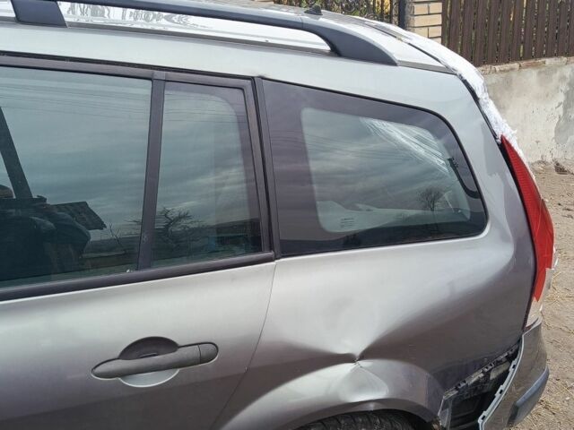 Сірий Рено Меган, об'ємом двигуна 1.6 л та пробігом 307 тис. км за 1800 $, фото 3 на Automoto.ua