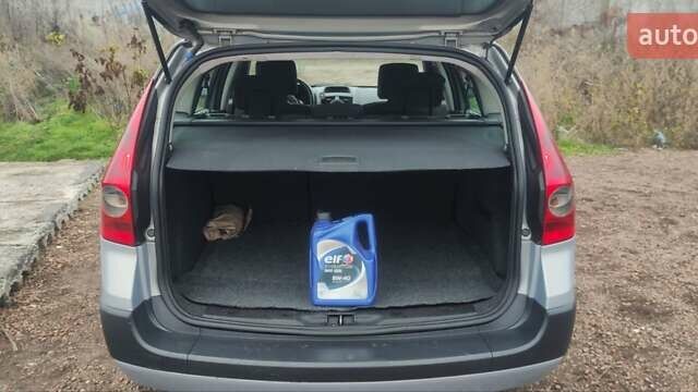 Сірий Рено Меган, об'ємом двигуна 1.6 л та пробігом 230 тис. км за 4300 $, фото 14 на Automoto.ua