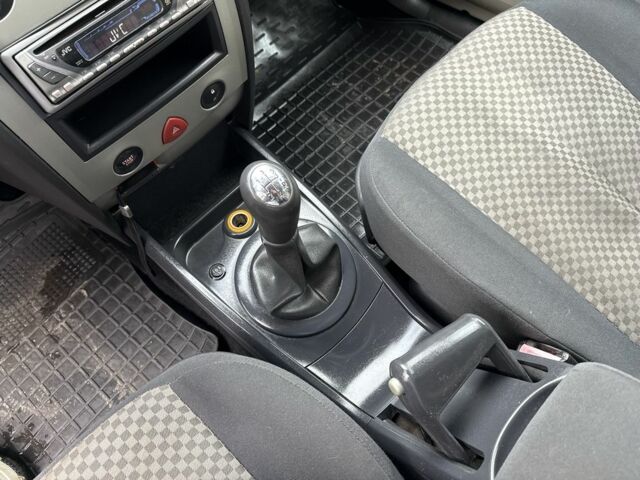 Сірий Рено Меган, об'ємом двигуна 1.6 л та пробігом 200 тис. км за 4300 $, фото 19 на Automoto.ua