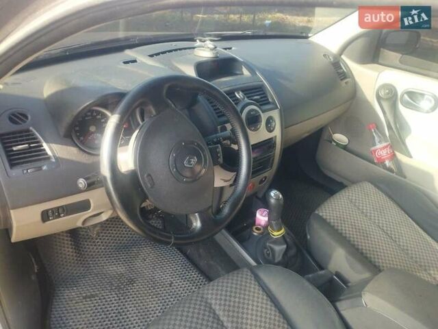 Сірий Рено Меган, об'ємом двигуна 1.5 л та пробігом 300 тис. км за 4000 $, фото 3 на Automoto.ua