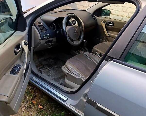 Сірий Рено Меган, об'ємом двигуна 1.6 л та пробігом 190 тис. км за 4000 $, фото 1 на Automoto.ua