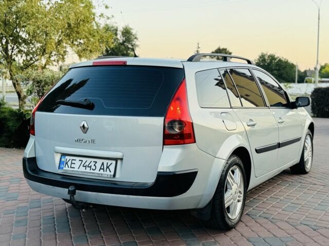 Рено Меган 2003 у Павлограде на Automoto.ua Сірий Рено Меган, об'ємом двигуна 1.6 л та пробігом 220 тис. км за 4300 $, фото 5 на Automoto.ua