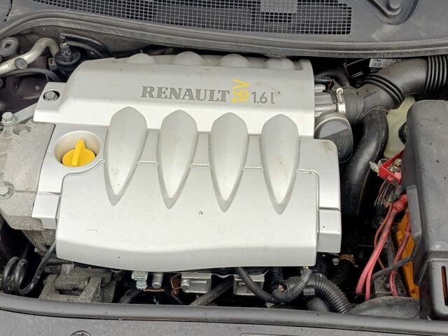 Сірий Рено Меган, об'ємом двигуна 1.6 л та пробігом 307 тис. км за 1800 $, фото 8 на Automoto.ua