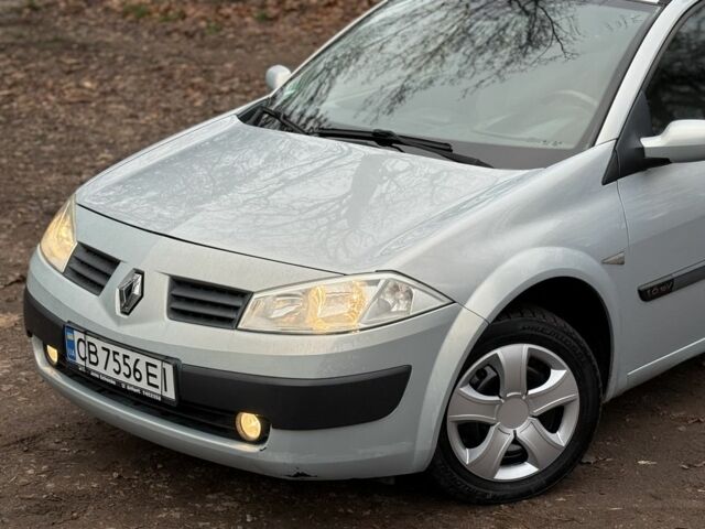 Сірий Рено Меган, об'ємом двигуна 1.6 л та пробігом 200 тис. км за 4300 $, фото 1 на Automoto.ua