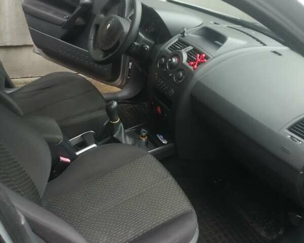 Серый Рено Меган, объемом двигателя 1.6 л и пробегом 211 тыс. км за 4400 $, фото 8 на Automoto.ua