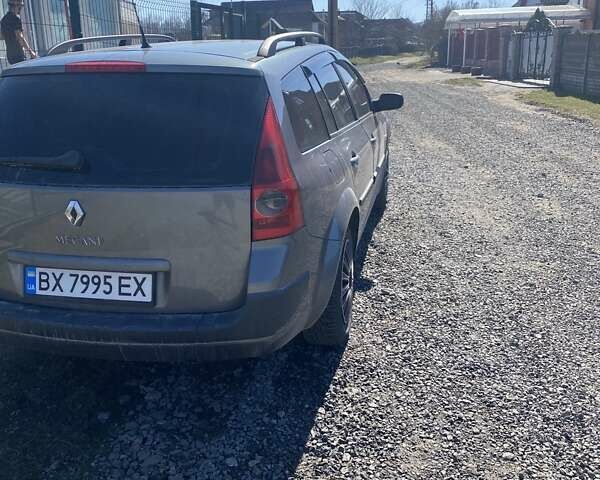 Серый Рено Меган, объемом двигателя 1.6 л и пробегом 278 тыс. км за 4300 $, фото 2 на Automoto.ua