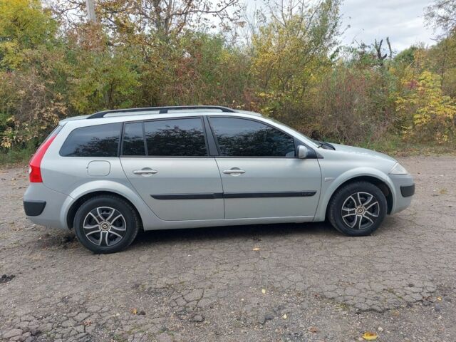 Серый Рено Меган, объемом двигателя 1.9 л и пробегом 240 тыс. км за 4000 $, фото 12 на Automoto.ua