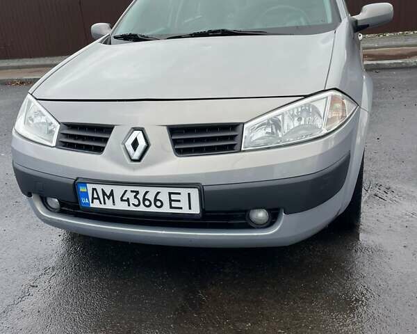 Серый Рено Меган, объемом двигателя 1.39 л и пробегом 204 тыс. км за 3750 $, фото 3 на Automoto.ua
