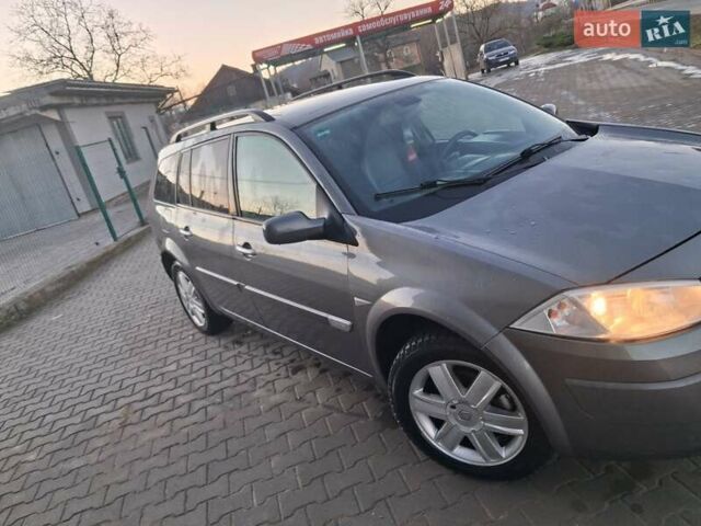 Серый Рено Меган, объемом двигателя 1.6 л и пробегом 293 тыс. км за 4300 $, фото 4 на Automoto.ua