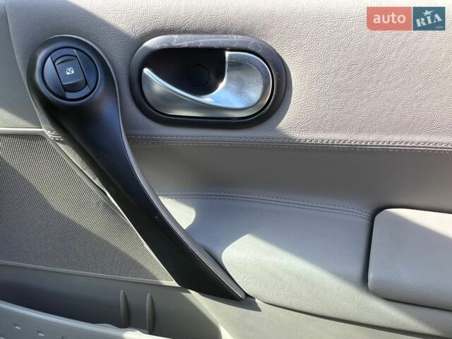 Серый Рено Меган, объемом двигателя 1.6 л и пробегом 198 тыс. км за 5150 $, фото 8 на Automoto.ua