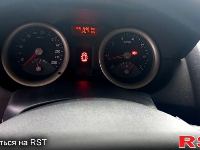 Рено Меган 2003 у Сумах на Automoto.ua Сірий Рено Меган, об'ємом двигуна 1.6 л та пробігом 168 тис. км за 5000 $, фото 6 на Automoto.ua
