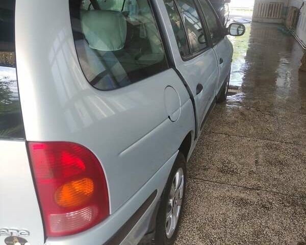 Серый Рено Меган, объемом двигателя 1.4 л и пробегом 139 тыс. км за 3400 $, фото 2 на Automoto.ua