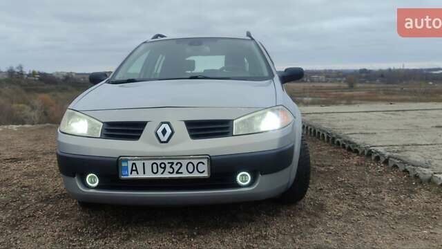 Сірий Рено Меган, об'ємом двигуна 1.6 л та пробігом 230 тис. км за 4300 $, фото 8 на Automoto.ua