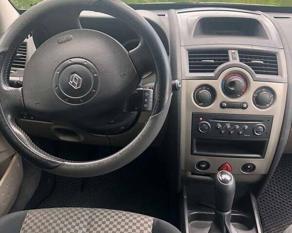 Сірий Рено Меган, об'ємом двигуна 1.6 л та пробігом 182 тис. км за 4400 $, фото 2 на Automoto.ua