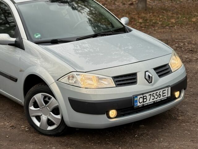 Сірий Рено Меган, об'ємом двигуна 1.6 л та пробігом 200 тис. км за 4300 $, фото 3 на Automoto.ua