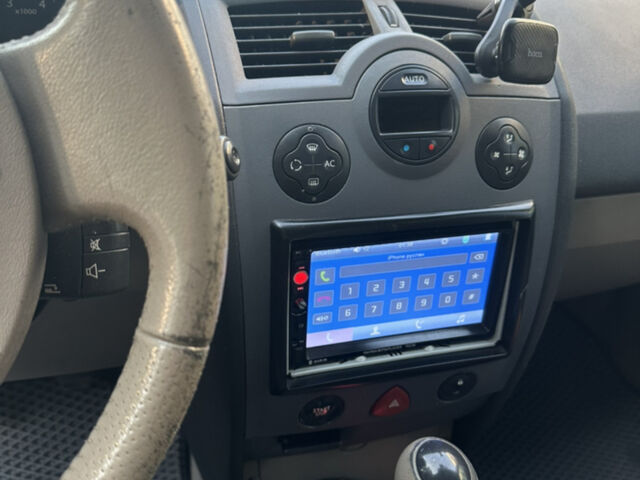Сірий Рено Меган, об'ємом двигуна 2 л та пробігом 191 тис. км за 4300 $, фото 5 на Automoto.ua
