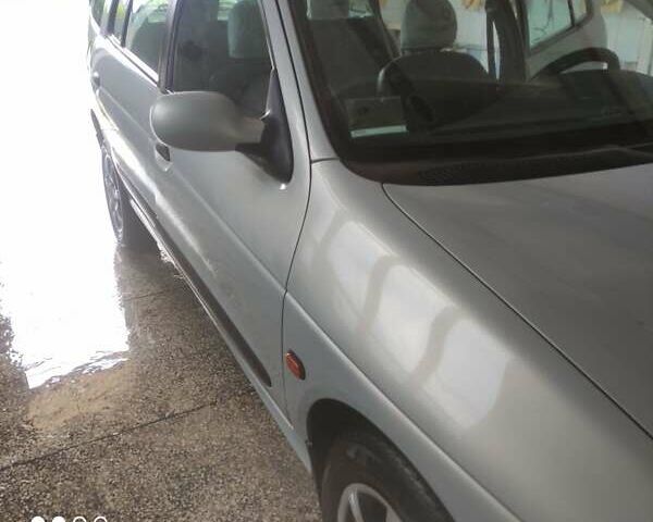 Серый Рено Меган, объемом двигателя 1.4 л и пробегом 139 тыс. км за 3400 $, фото 11 на Automoto.ua