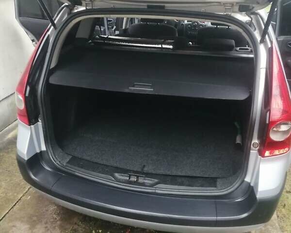 Серый Рено Меган, объемом двигателя 1.6 л и пробегом 211 тыс. км за 4400 $, фото 7 на Automoto.ua