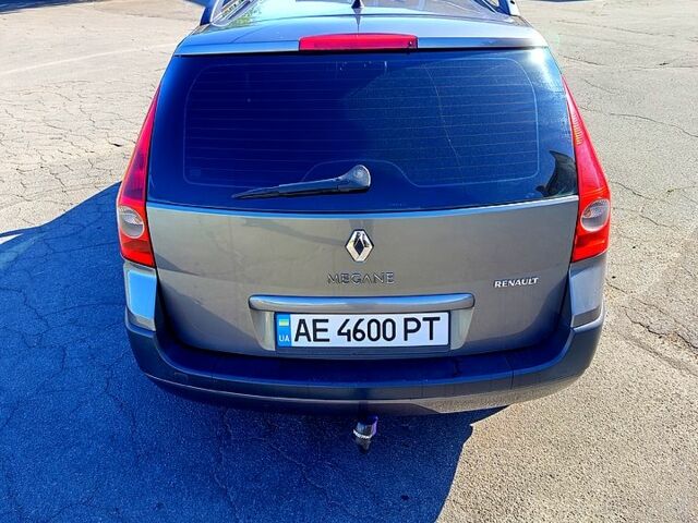Серый Рено Меган, объемом двигателя 1.4 л и пробегом 230 тыс. км за 4600 $, фото 4 на Automoto.ua