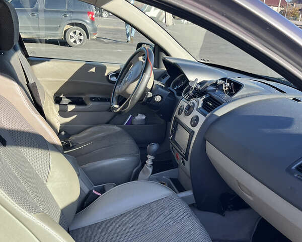 Серый Рено Меган, объемом двигателя 1.87 л и пробегом 291 тыс. км за 3300 $, фото 12 на Automoto.ua