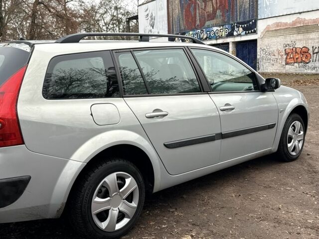 Сірий Рено Меган, об'ємом двигуна 1.6 л та пробігом 200 тис. км за 4300 $, фото 7 на Automoto.ua