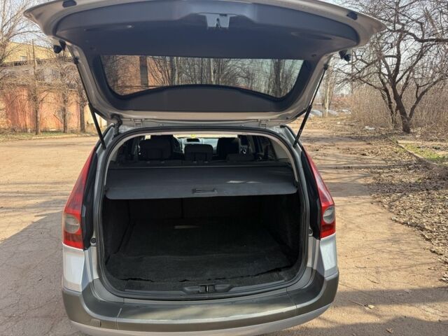 Серый Рено Меган, объемом двигателя 1.6 л и пробегом 225 тыс. км за 4500 $, фото 14 на Automoto.ua