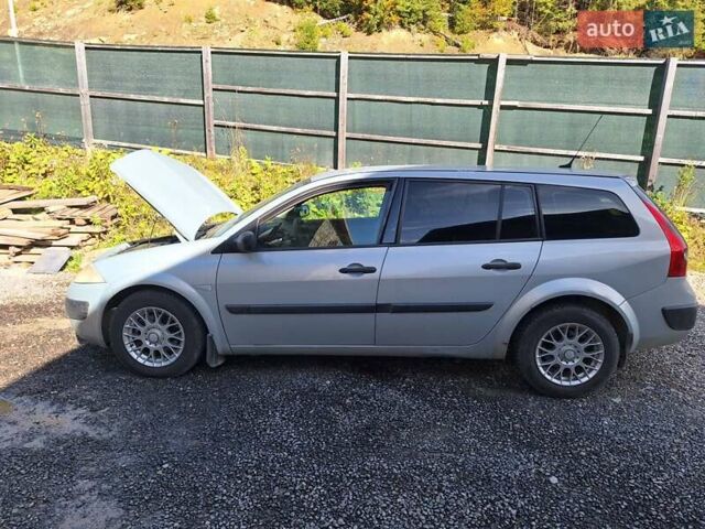 Серый Рено Меган, объемом двигателя 1.5 л и пробегом 318 тыс. км за 4800 $, фото 3 на Automoto.ua