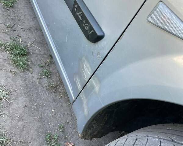 Сірий Рено Меган, об'ємом двигуна 1.6 л та пробігом 244 тис. км за 4500 $, фото 3 на Automoto.ua