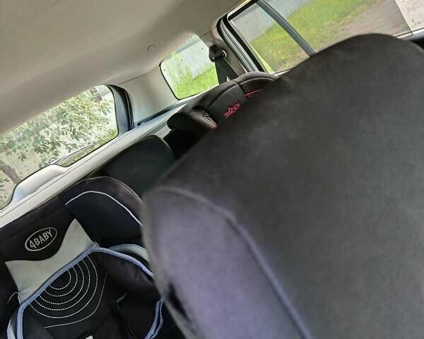 Сірий Рено Меган, об'ємом двигуна 1.46 л та пробігом 340 тис. км за 4200 $, фото 1 на Automoto.ua