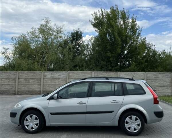 Сірий Рено Меган, об'ємом двигуна 1.6 л та пробігом 212 тис. км за 4750 $, фото 1 на Automoto.ua
