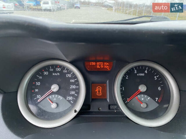 Серый Рено Меган, объемом двигателя 1.6 л и пробегом 158 тыс. км за 3999 $, фото 18 на Automoto.ua