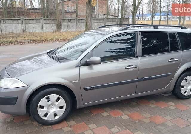 Серый Рено Меган, объемом двигателя 1.46 л и пробегом 407 тыс. км за 3999 $, фото 4 на Automoto.ua