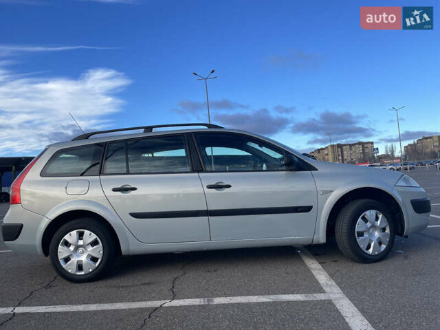 Сірий Рено Меган, об'ємом двигуна 1.46 л та пробігом 278 тис. км за 4199 $, фото 7 на Automoto.ua