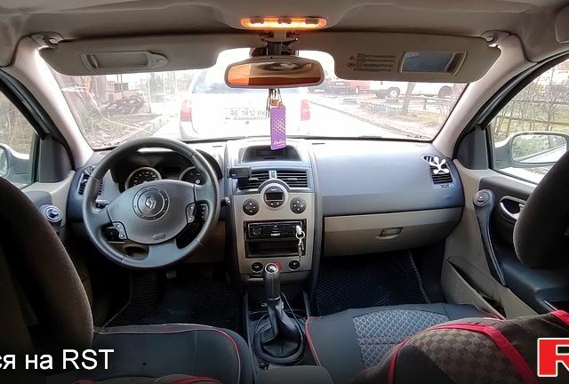 Сірий Рено Меган, об'ємом двигуна 1.5 л та пробігом 226 тис. км за 4850 $, фото 4 на Automoto.ua